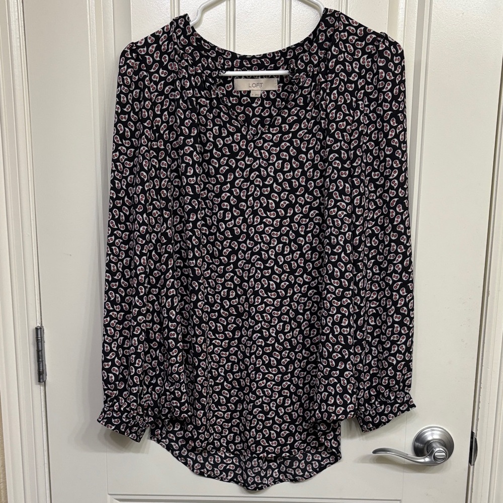 LOFT Black and White Printed Blouse